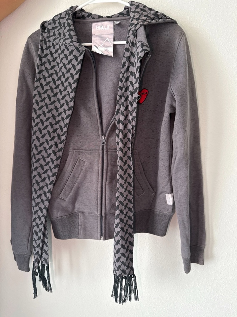 🖤 HELLZ Zip-Up Hoodie w/ Scarf Detail – Edgy Streetwear - Picture 2 of 5